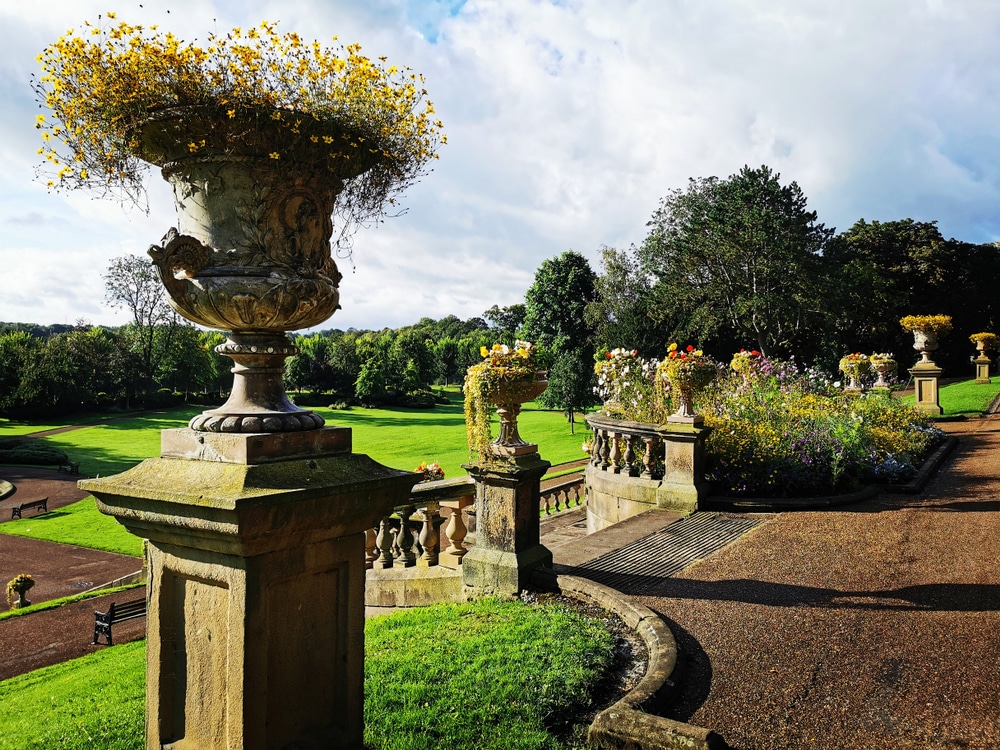 Avenham and Miller parks