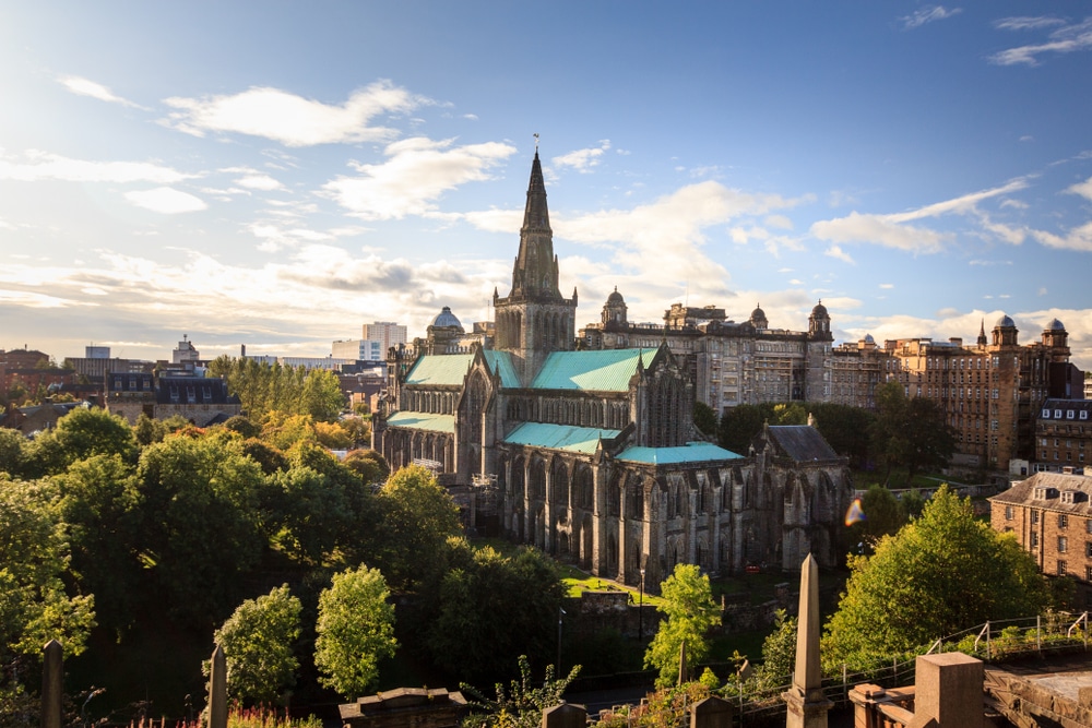 Buy-to-Let Landlords Urged to Invest Cash in Glasgow Property