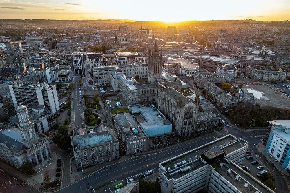 Can You Buy a House on Your Own in Aberdeen?